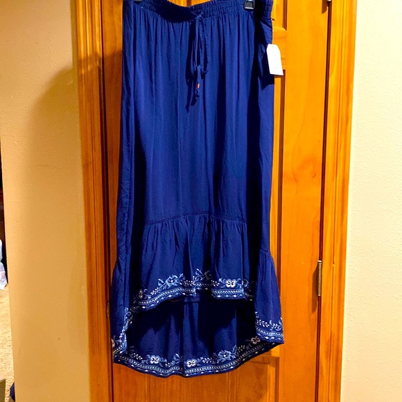 Time and Tru brand Women’s skirt and shirt set NWT - Picture 2 of 7